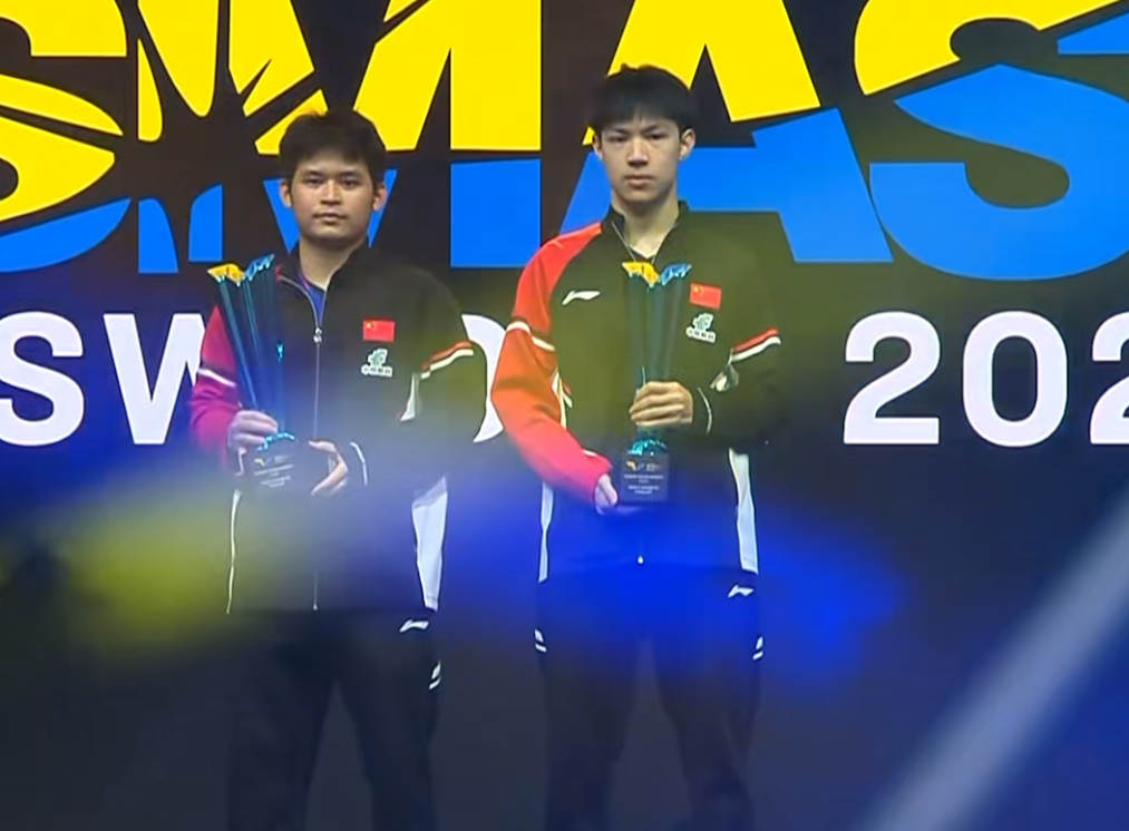 他们两个依, 诗栋在对局, 开始改变