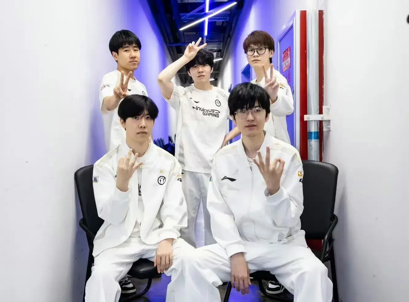 BLG最终, 表现, 丝表示 BLG最终, 表现, 丝表示