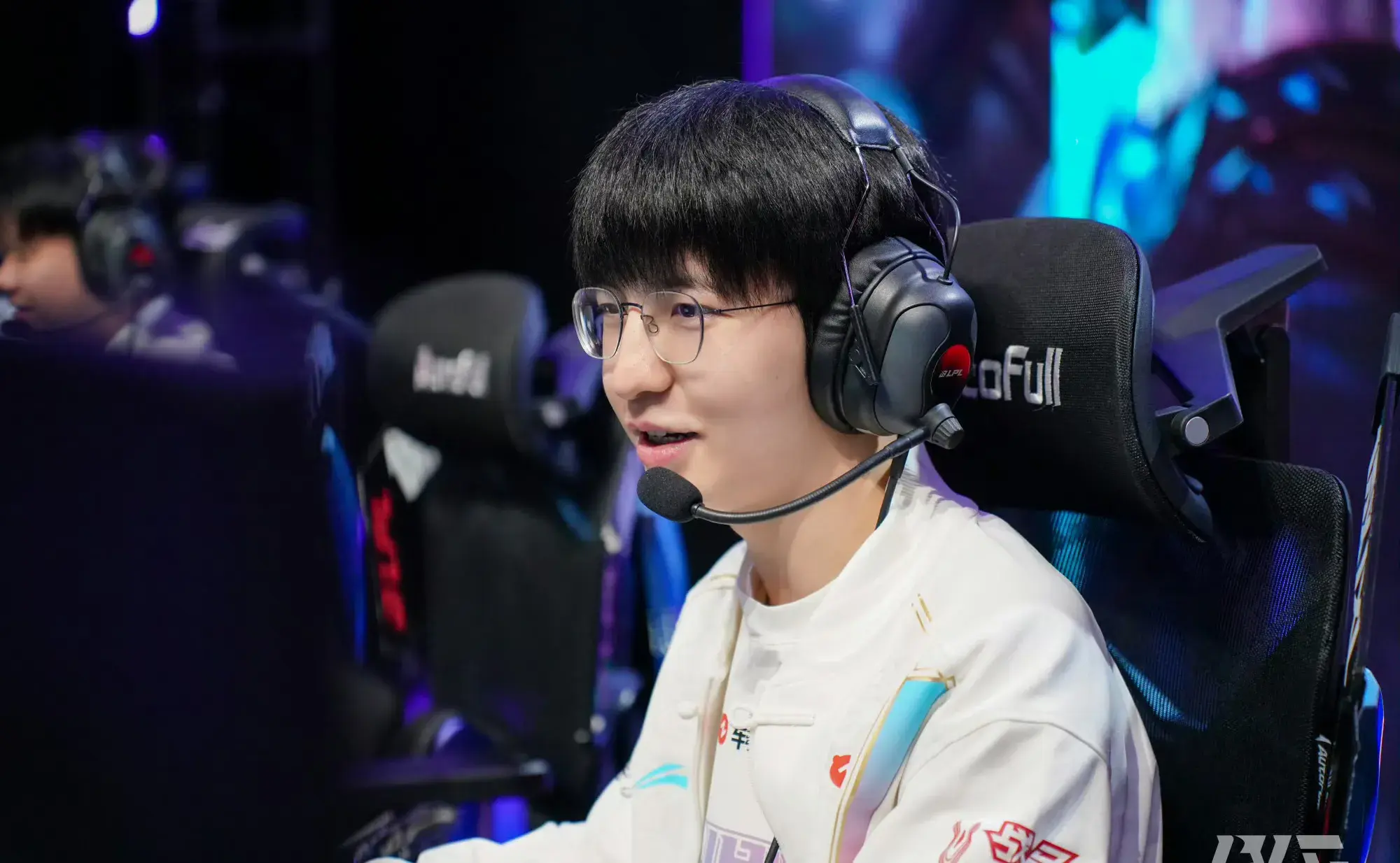 AA, 战队将同来, AA AA, 战队将同来, AA