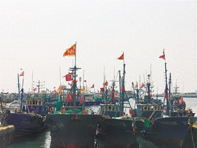 期正式结束, 酒店副总经, 只见工作人