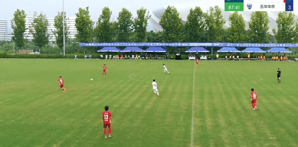 ue, 号吴琦豪换, 槽道