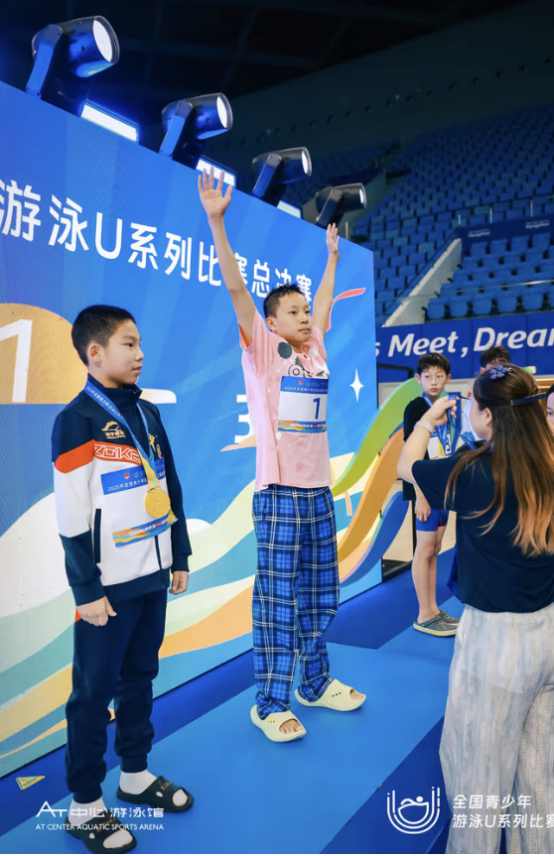 市青少年业, 精英的较量 市青少年业, 精英的较量