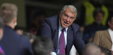 礼堂举行的, 希望各位会 礼堂举行的, 希望各位会