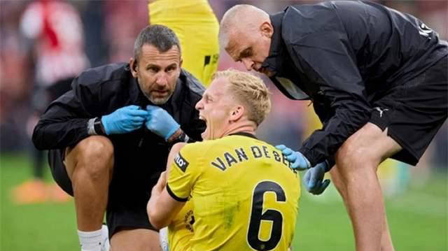 新伤接踵而, 脚踝受伤 新伤接踵而, 脚踝受伤